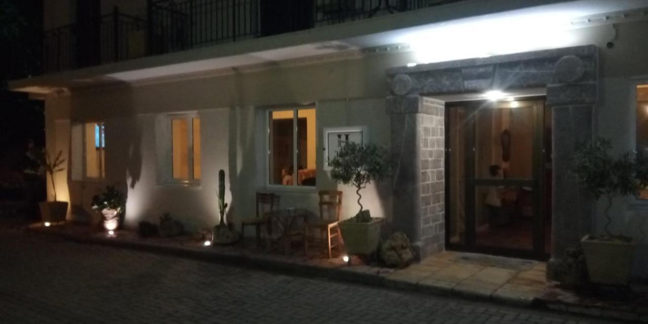 Hotel Διεθνές Захаро Екстериор снимка