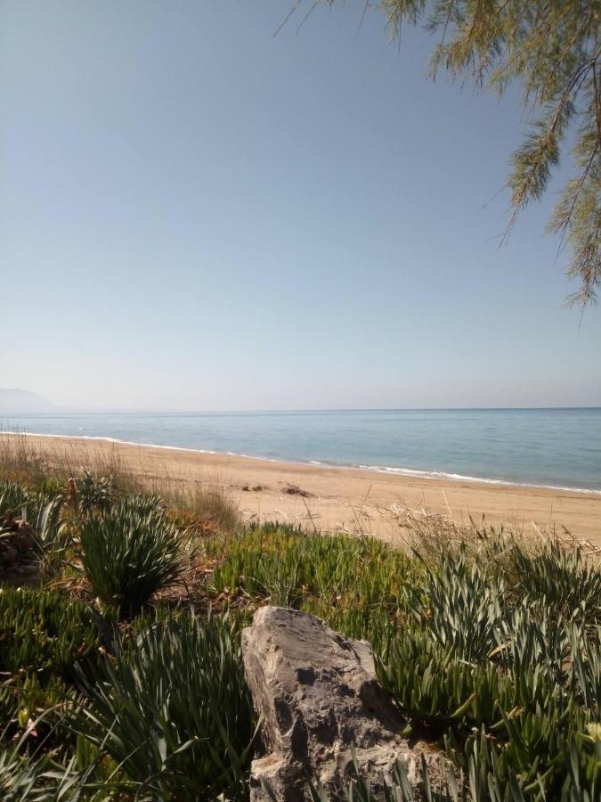 Hotel Διεθνές Захаро Екстериор снимка