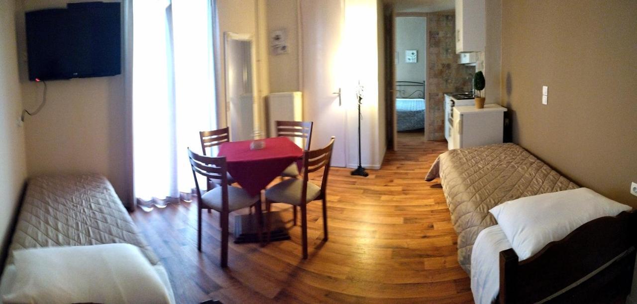 Hotel Διεθνές Захаро Екстериор снимка