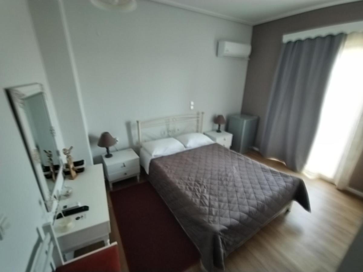 Hotel Διεθνές Захаро Екстериор снимка