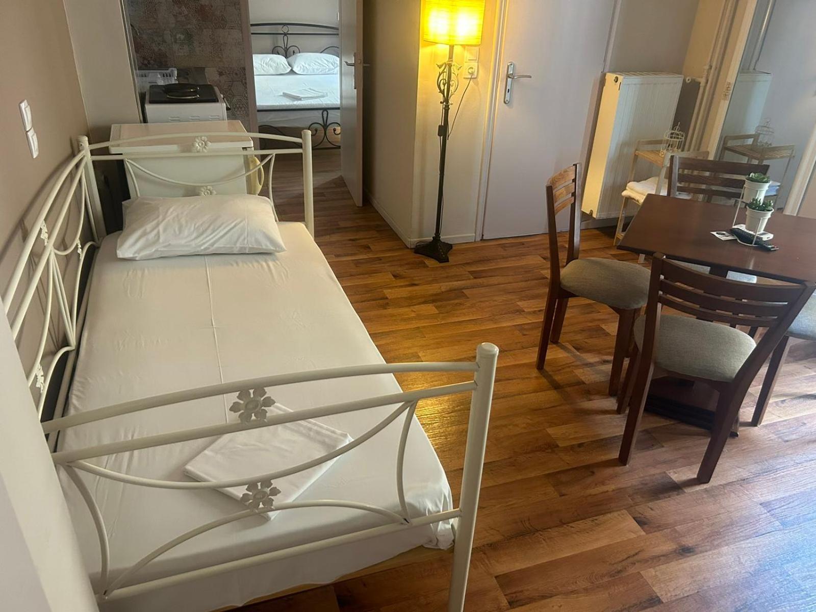 Hotel Διεθνές Захаро Екстериор снимка