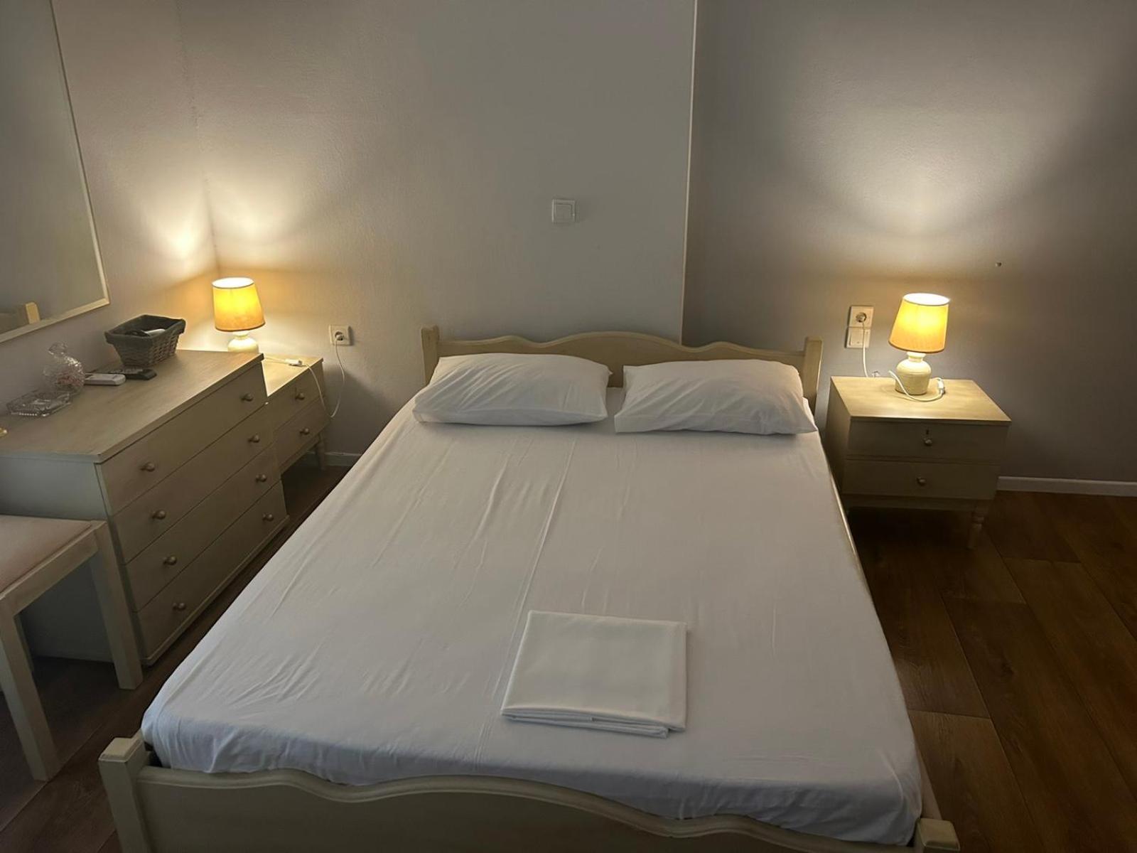 Hotel Διεθνές Захаро Екстериор снимка