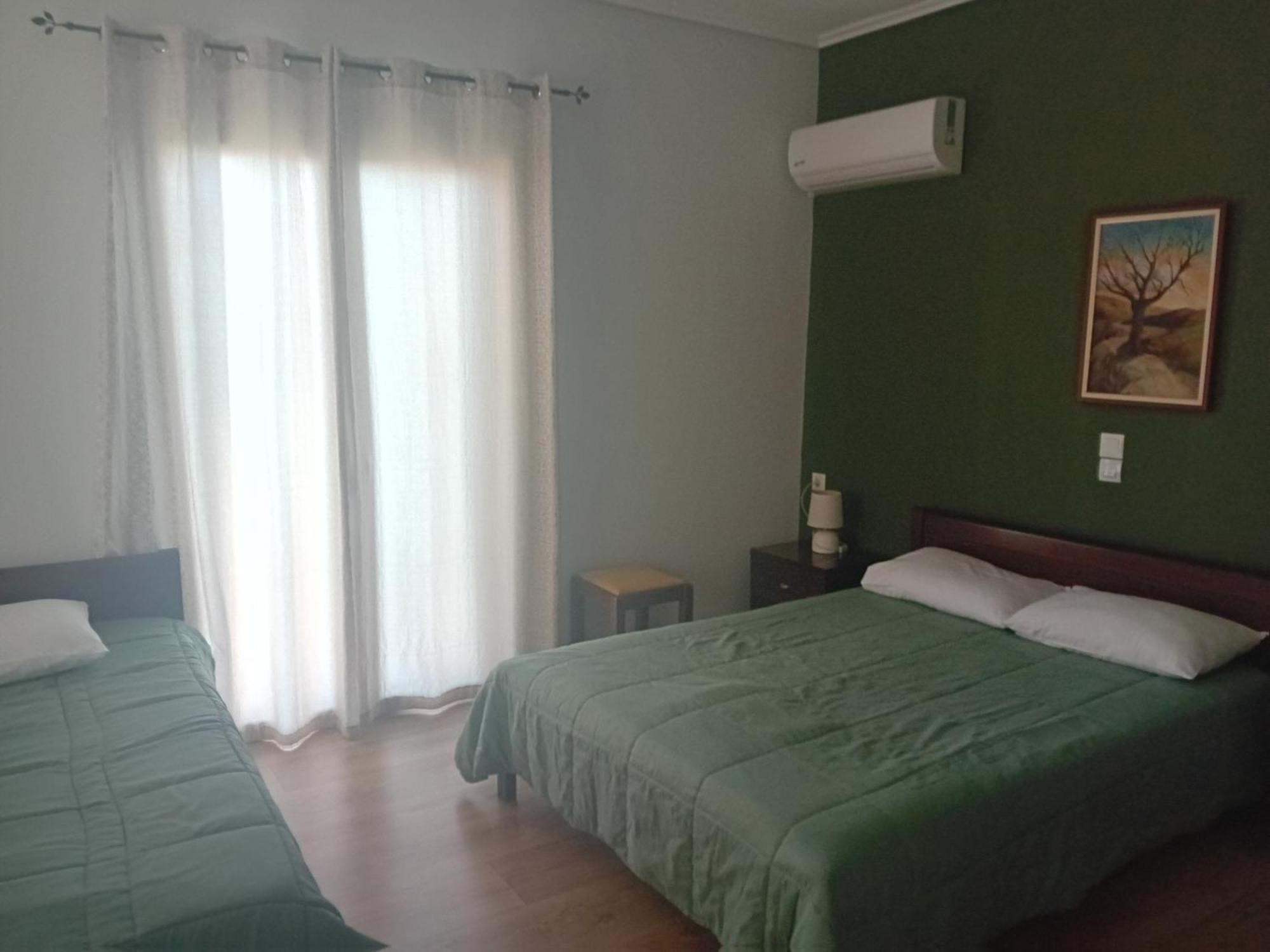 Hotel Διεθνές Захаро Екстериор снимка