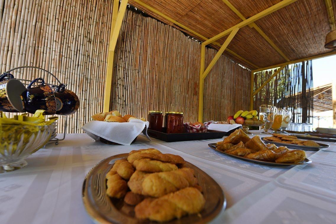 Hotel Διεθνές Захаро Екстериор снимка